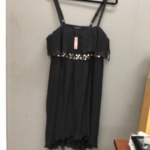 NWT Torrid Sz 1 Beautiful Dress faux stones